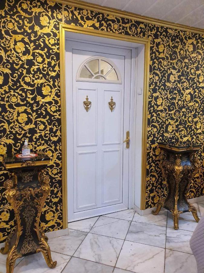 Villa Baroque Pierrefitte-sur-Seine Luaran gambar